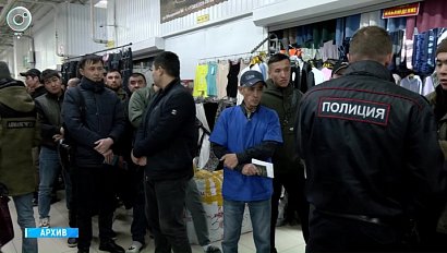 Полиция получила право выдворять мигрантов без суда