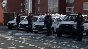 В Новосибирске сотрудники ФСИН получили девять новых автомобилей