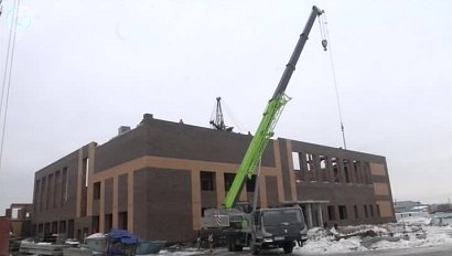 В Новосибирской области активно возводят школы, детские сады и поликлиники. В планах - увеличить объёмы. За счёт чего?