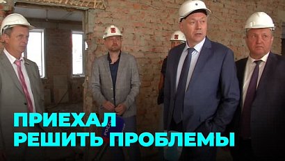 Необходимо сокращать сроки: масштабная стройка развернулась в Кочковском районе