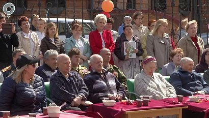 Праздник для героев. Как медики ветеранского госпиталя поздравили своих пациентов?