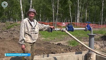 Новую скважину бурят в Болотнинском районе. Когда жителям села Карасёво подключат водоснабжение?