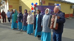 Праздник "Движение - жизнь" объединил поколения в "Областном Доме милосердия"