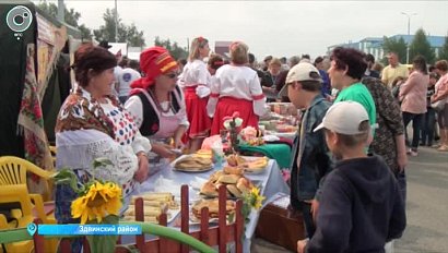 Большая осенняя ярмарка прошла в Здвинске