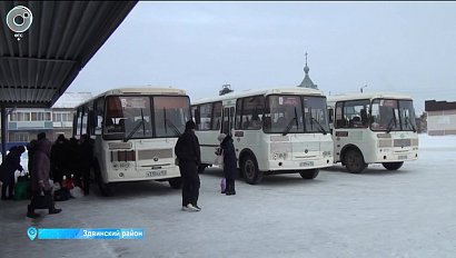 В НСО отказываются от бумажных билетов в автобусах. В чём преимущества пластиковых карт?