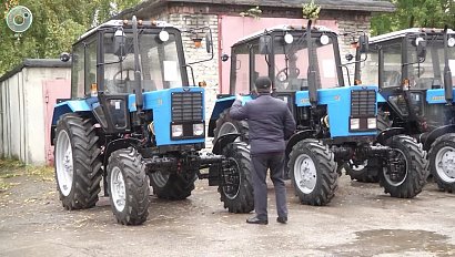 Автопарки лесхозов Новосибирской области пополнились новой техникой